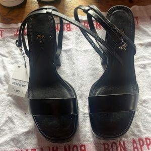 Chunky Zara Platform heel (Spring 2022)- never worn!